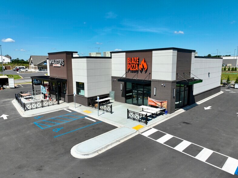 More Photos Of 861 Double Bridge Road, Boiling Springs Storefront Retail Office For Sale