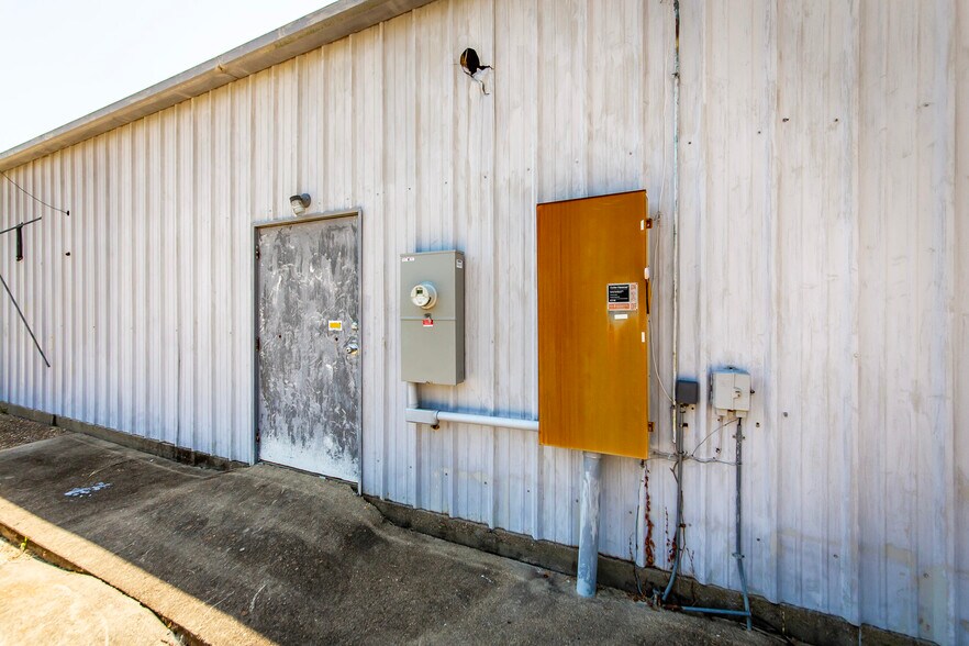 More Photos Of 140 E Reynolds Rd, Arkadelphia Convenience Store For Sale