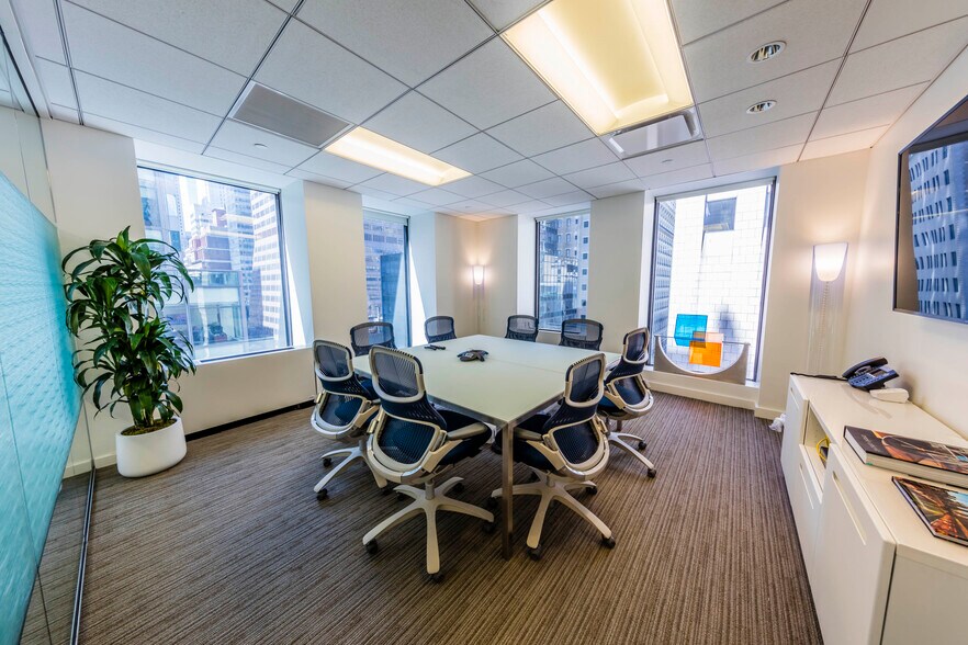 More Photos Of 551 Madison Ave, New York Office For Lease