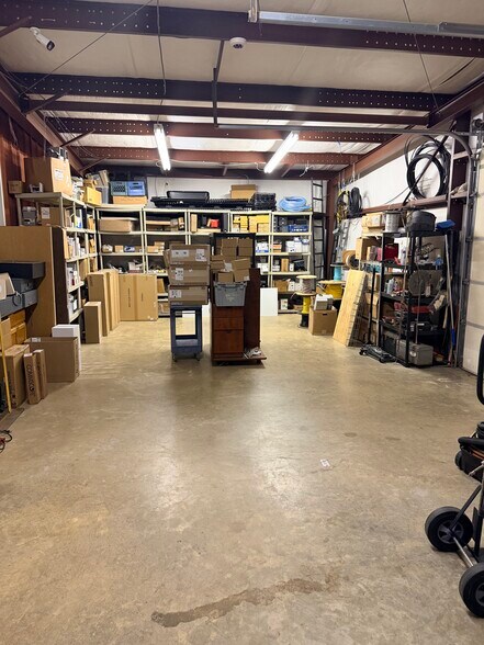 More Photos Of 152 Bo Cole Rd NW, Huntsville Office Residential For Lease