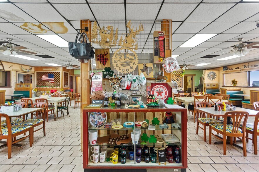 More Photos Of 103 Interstate 40, Shamrock Restaurant For Sale
