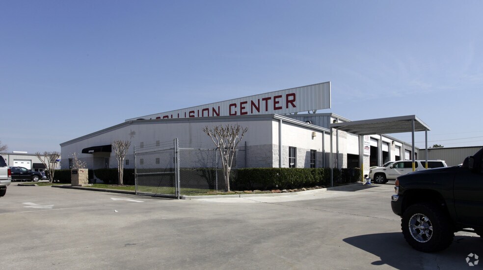 More Photos Of 650 Stafford Run, Stafford Industrial For Lease