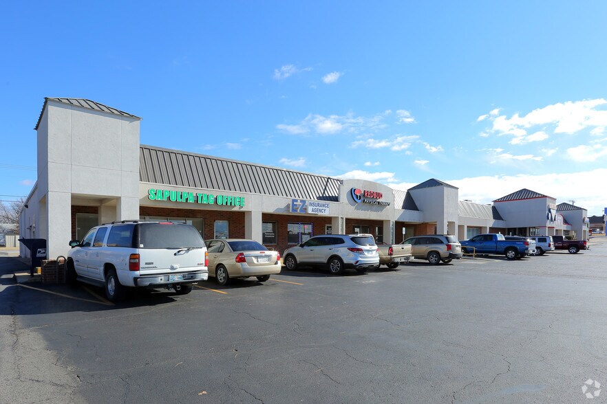 More Photos Of 713-745 S Mission St, Sapulpa Unknown For Lease