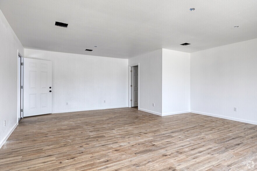 More Photos Of 9157 Farm to Market 436, Temple Warehouse For Lease