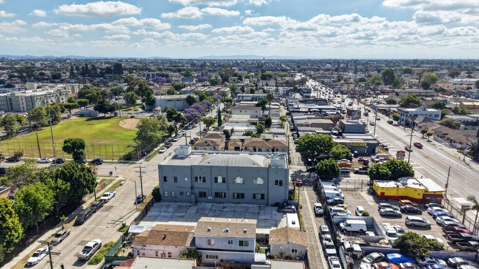 More Photos Of 7101 Menlo Ave, Los Angeles Religious Facility For Sale