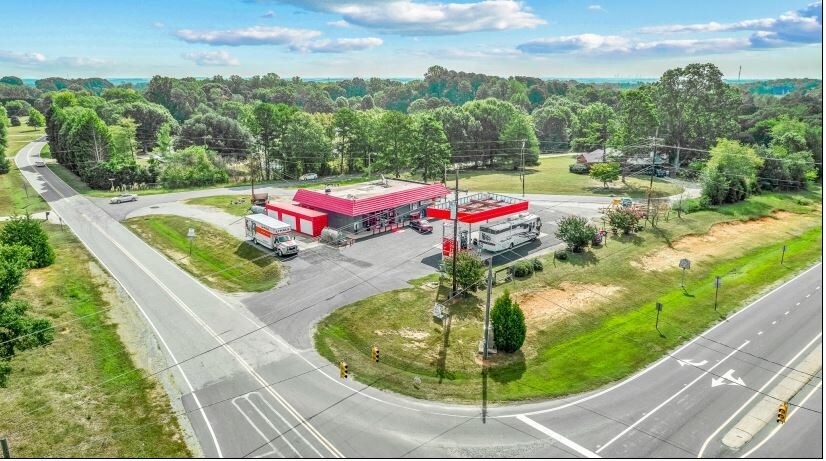 More Photos Of 104 Killian Rd, Stanley Convenience Store For Sale