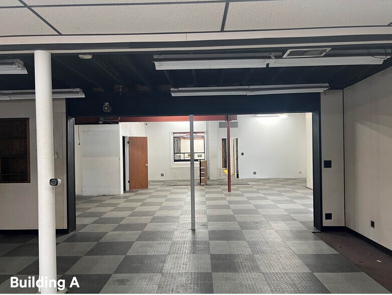 More Photos Of 4524 Leavenworth St, Omaha Warehouse For Lease