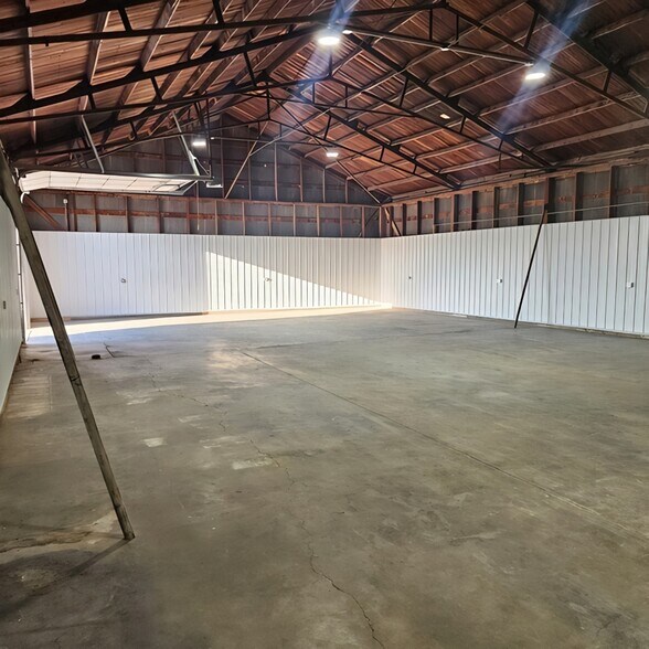 More Photos Of 1108 E 22nd St, Hays Industrial For Lease