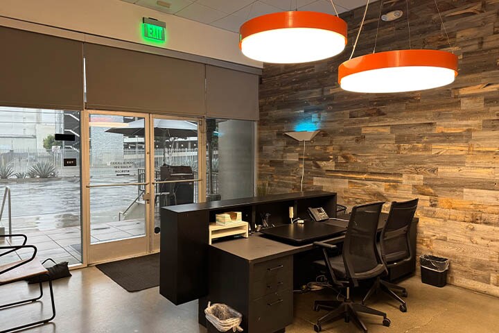 More Photos Of 330 S Alameda St, Los Angeles Light Manufacturing For Sale