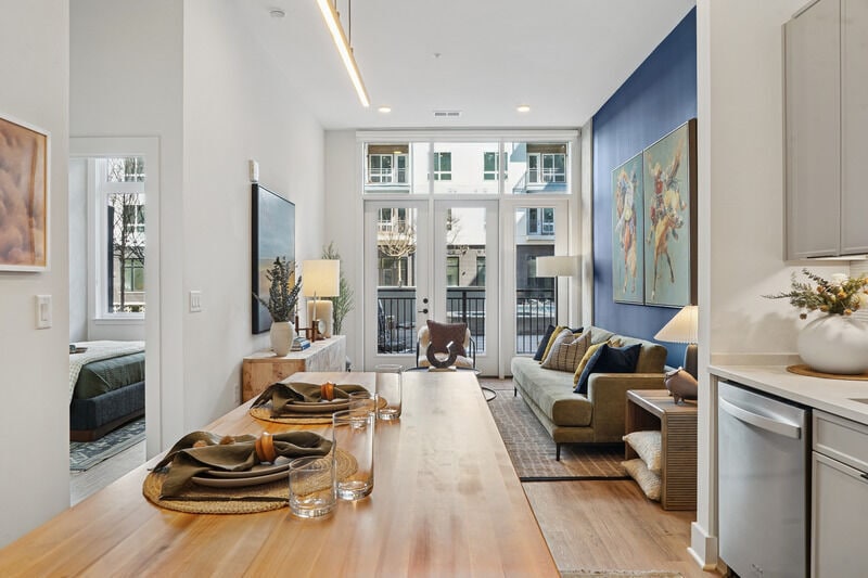 More Photos Of 912 2nd Ave N, Nashville Apartments For Lease