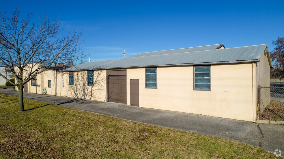 More Photos Of 170-200 E Broadway Ave, Westerville Unknown For Lease