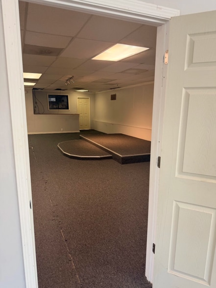 More Photos Of 6254 Memorial Dr, Stone Mountain Storefront Retail Office For Lease