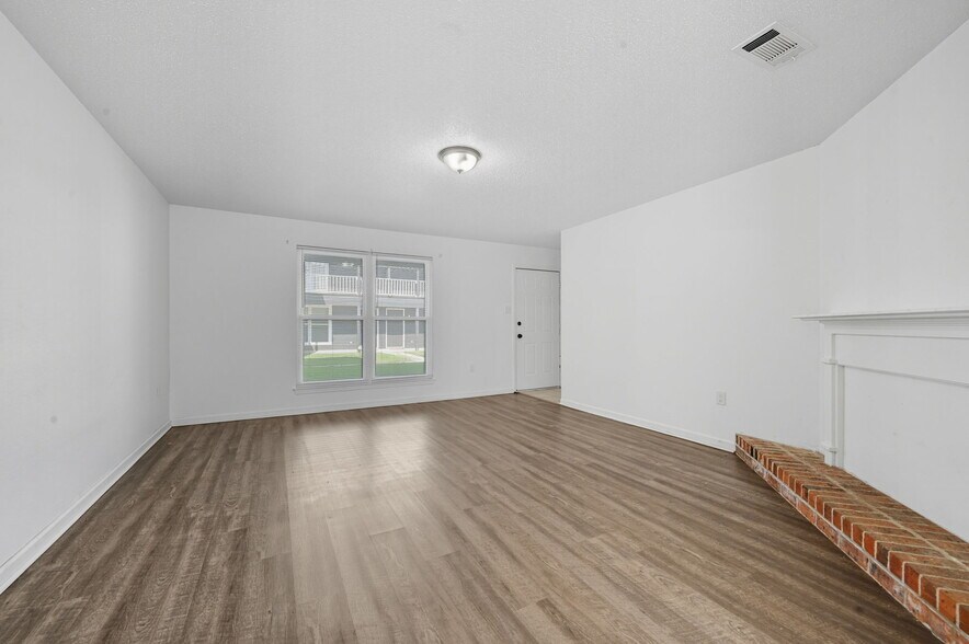 More Photos Of 3150 Oneal Ln, Baton Rouge Multifamily For Sale