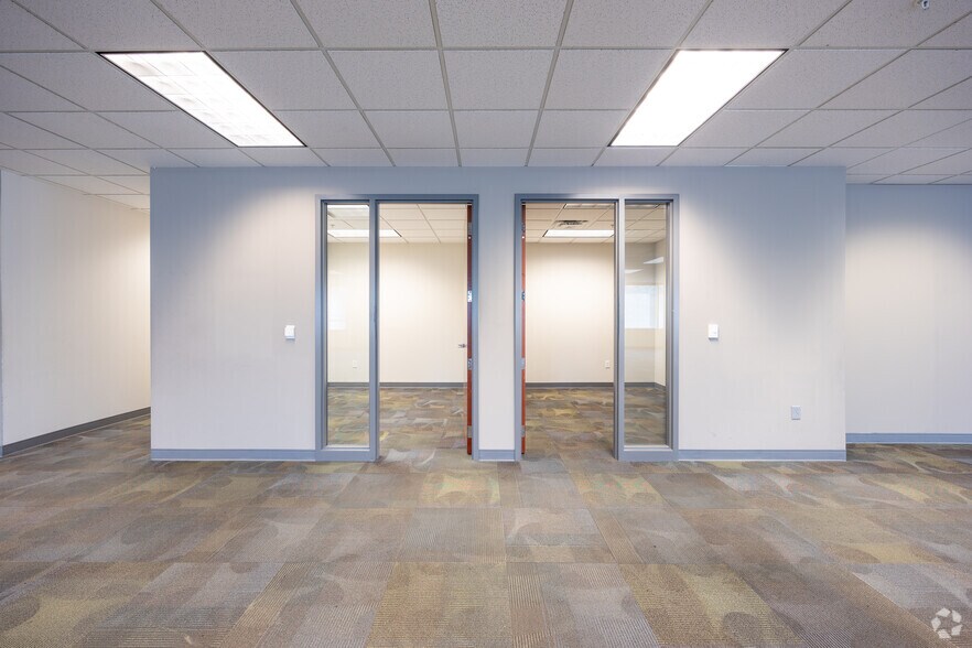 More Photos Of 925 North Point Pky, Alpharetta Coworking Space