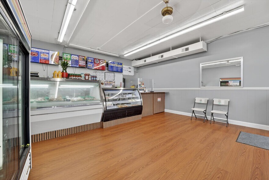 More Photos Of 7605 Marlboro Pike, Forestville General Retail For Sale
