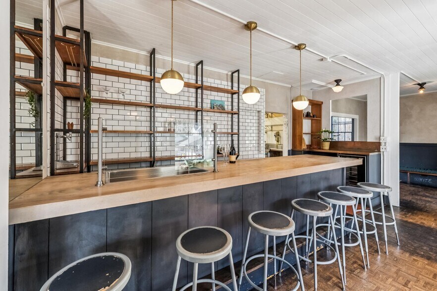 More Photos Of 11 Wharf Rd, Bolinas General Retail For Sale