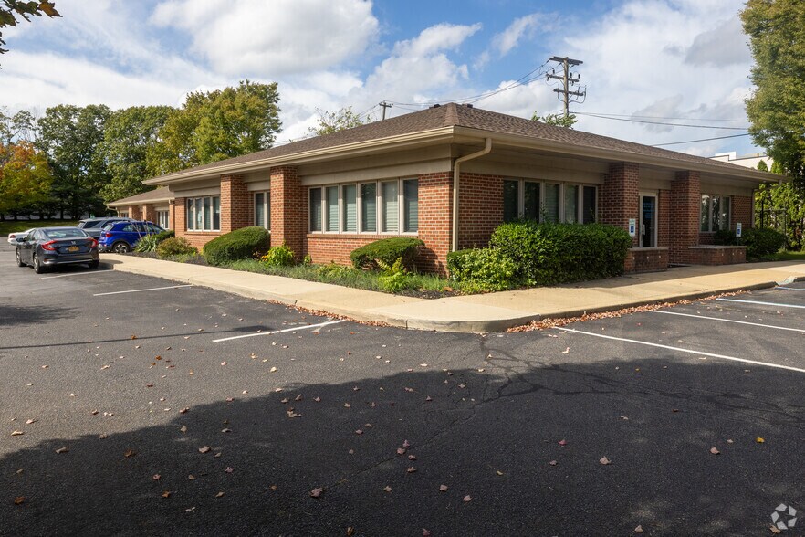 More Photos Of 2375 New York Ave, Huntington Station Medical For Lease