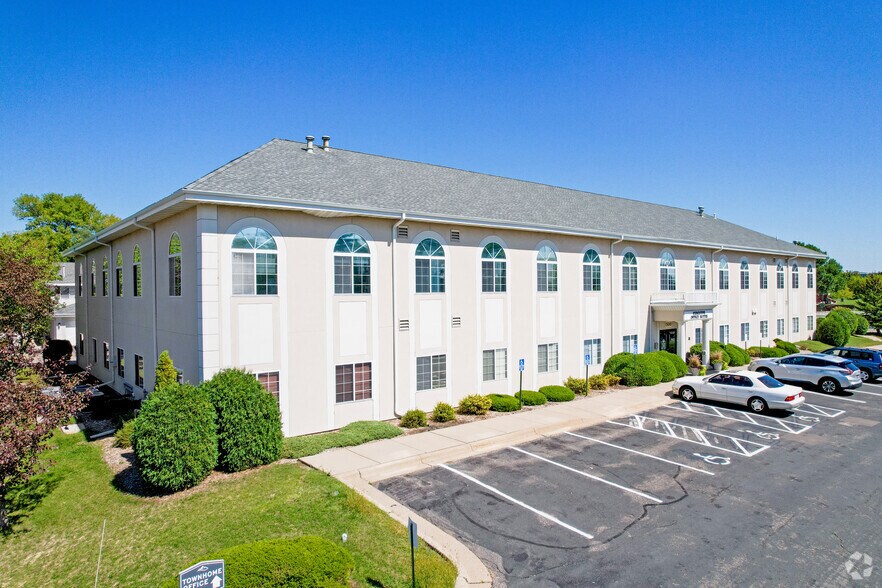 More Photos Of 1500 McAndrews Rd W, Burnsville Office For Lease