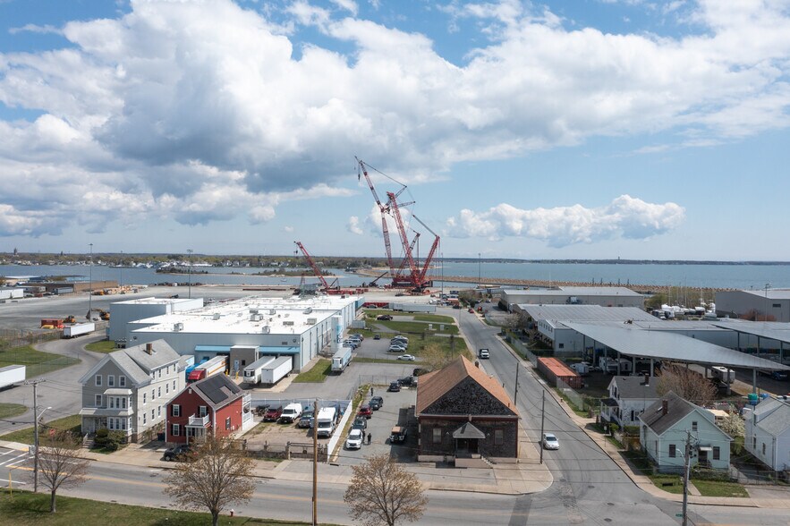 More Photos Of 418 S Front St, New Bedford Warehouse For Lease