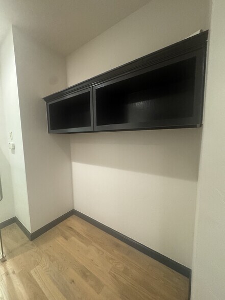 More Photos Of 7005 N Robinson Ave, Oklahoma City Office For Sale