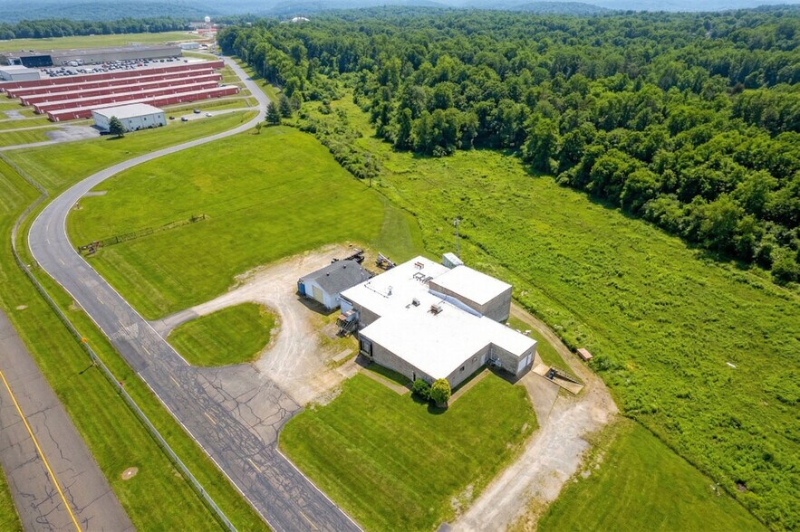 More Photos Of 2050 Sportys Dr, Batavia Warehouse For Sale