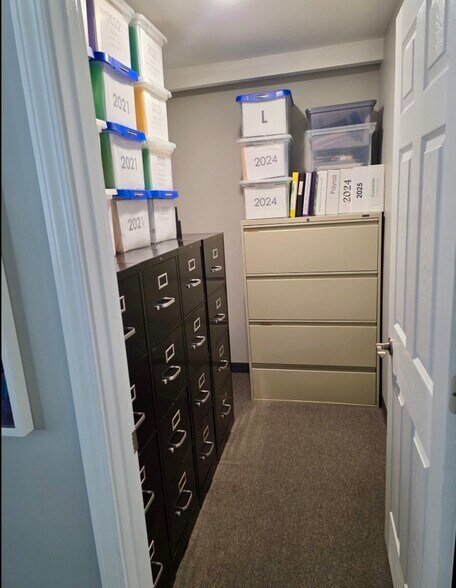 More Photos Of 14001-14027 W Illinois Hwy, New Lenox Warehouse For Lease