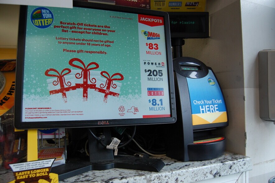 More Photos Of 100 W Main St, Batavia Convenience Store For Sale