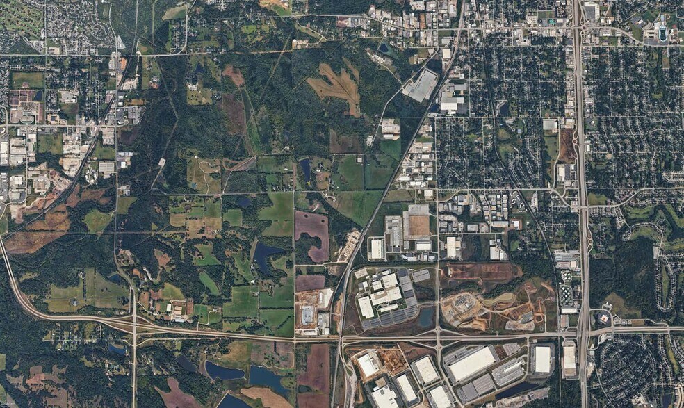 More Photos Of 13625 Oak St, Kansas City Warehouse For Lease