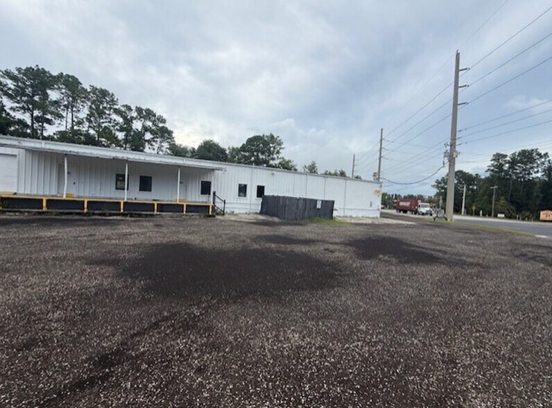 More Photos Of 479 Zoo Pky, Jacksonville Warehouse For Lease