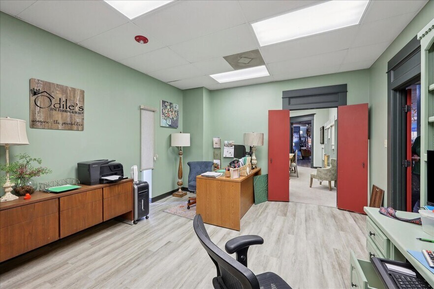 More Photos Of 911 Green Ave, Orange Storefront Retail Office For Sale