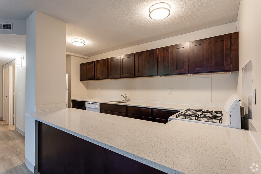 More Photos Of 10 Chestnut St, Springfield Multifamily For Sale