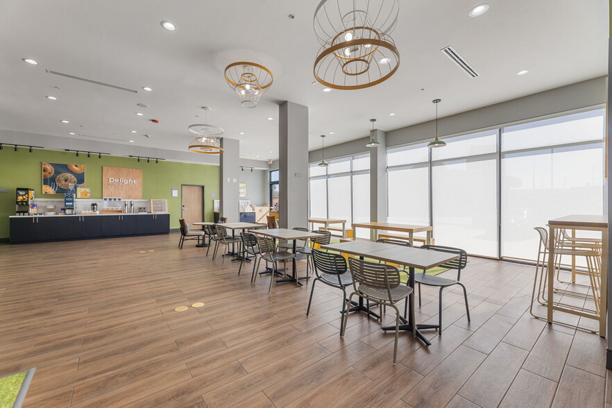 More Photos Of 5356 Roan Rd, Garland Hotel For Sale