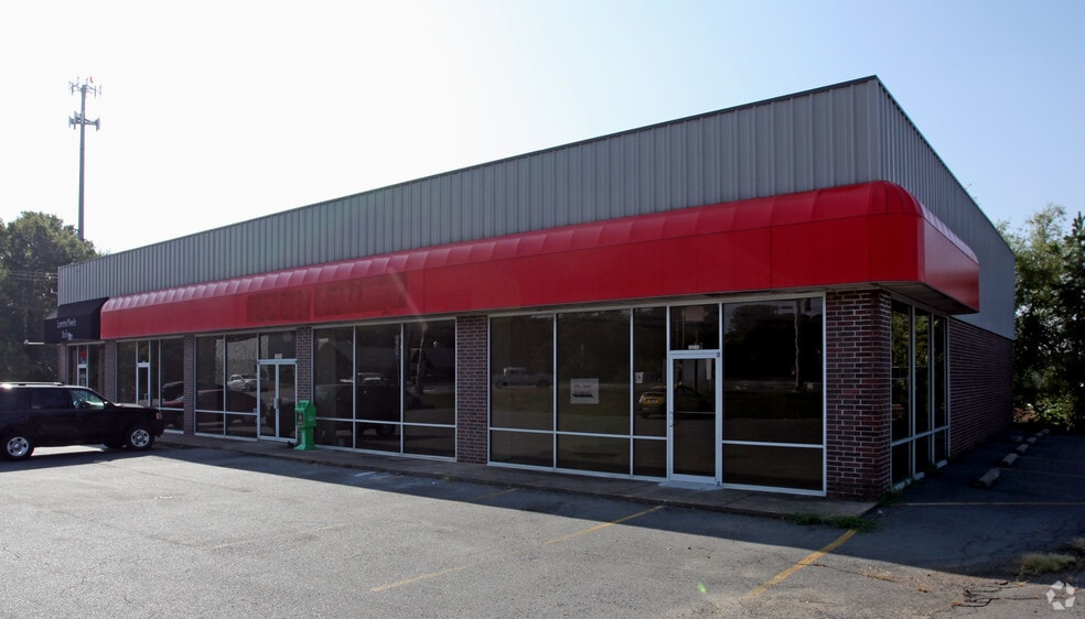 Primary Photo Of 1223 Hwy 35, Benton Freestanding For Lease