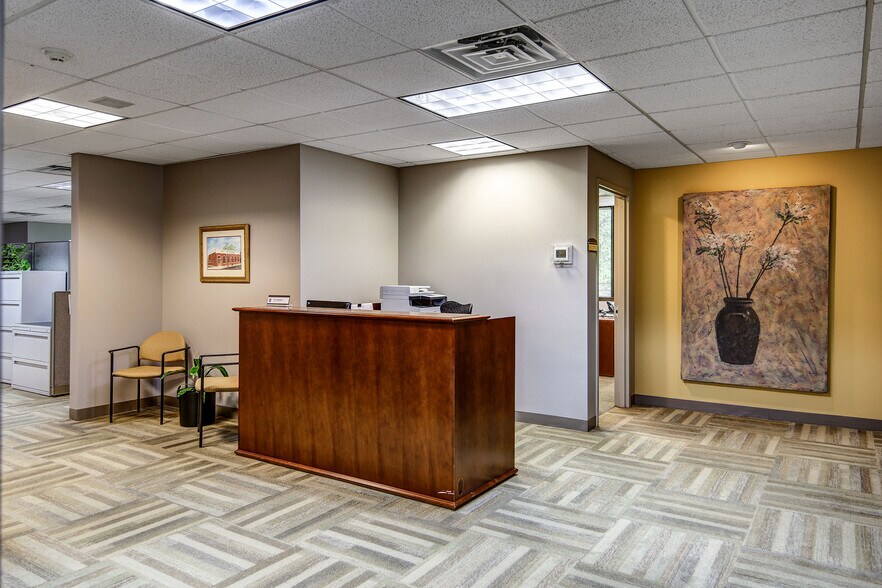 More Photos Of 101 Laurel Rd, Voorhees Office For Lease