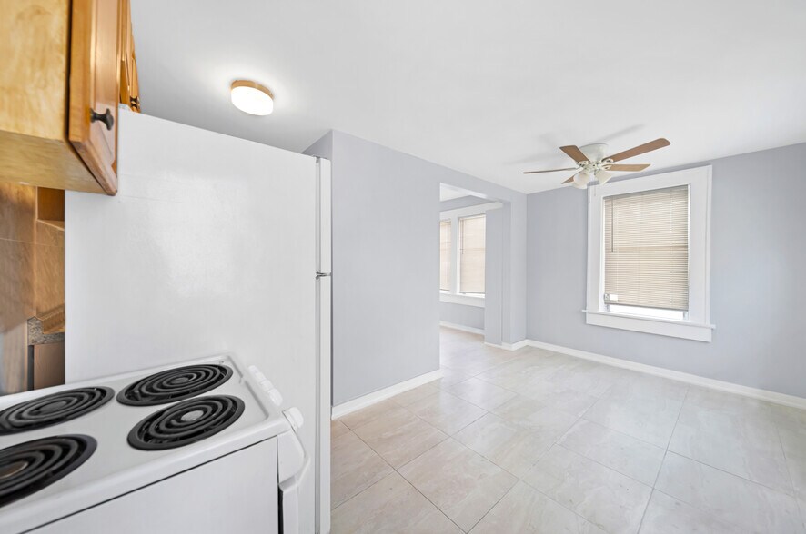 More Photos Of 1621 Van Buren St, Hollywood Apartments For Sale