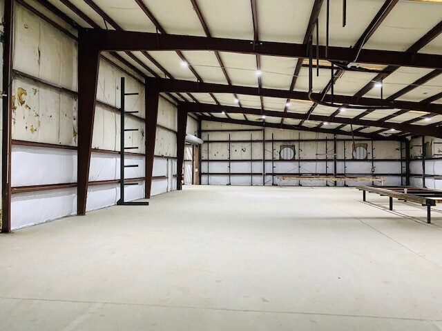 More Photos Of 175 Fordville Rd, Ridgeland Warehouse For Lease