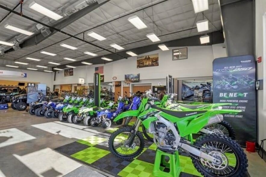 More Photos Of 111 NE 45th Ave, Minot Showroom For Lease