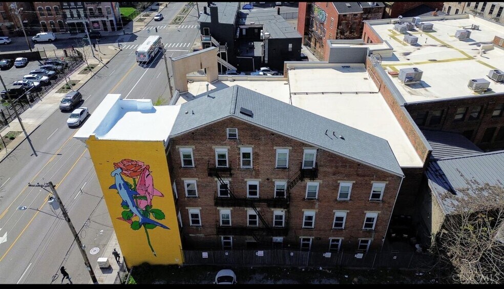 More Photos Of 118 E Liberty St, Cincinnati Apartments For Sale