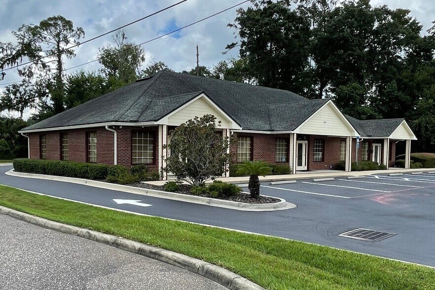 More Photos Of 450107-450115 State Road 200, Callahan Office For Sale