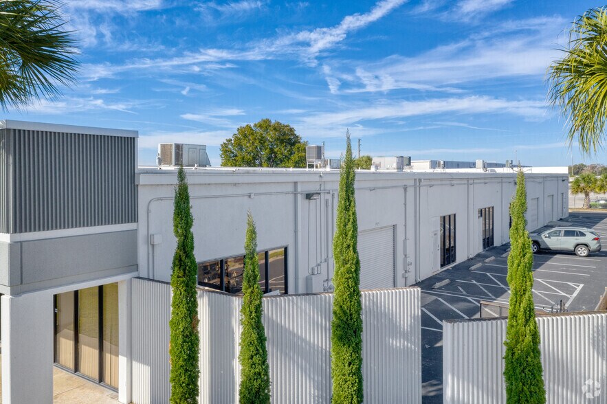 More Photos Of 6903-6947 University Blvd, Winter Park Unknown For Lease