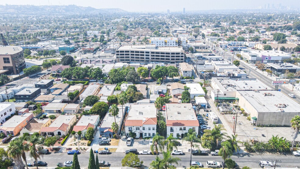 More Photos Of , Los Angeles Multifamily For Sale