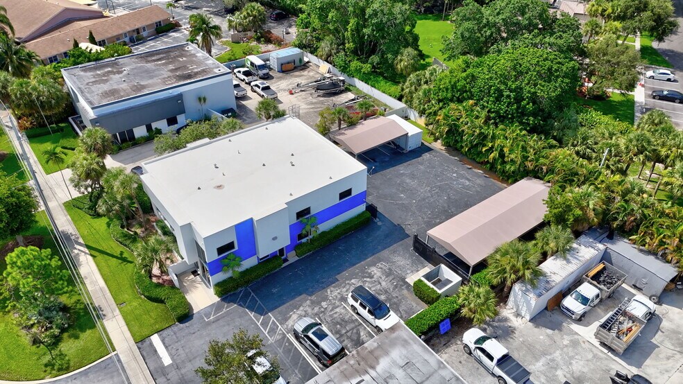 More Photos Of 442 NW 35th St, Boca Raton Office For Sale