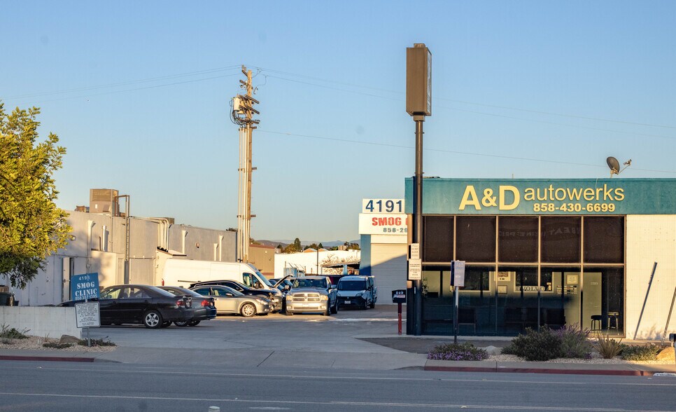 More Photos Of 4183-4191 Convoy St, San Diego Auto Repair For Lease