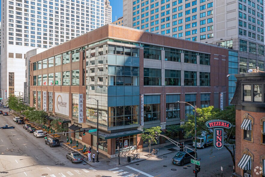 Primary Photo Of 43-51 E Ohio St, Chicago General Retail For Lease