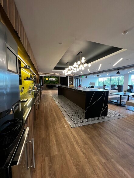 More Photos Of 3060 Williams Dr, Fairfax Office For Lease