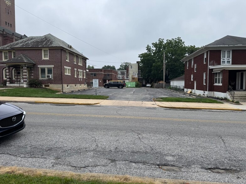 More Photos Of 100 Lafayette St, York Specialty For Sale