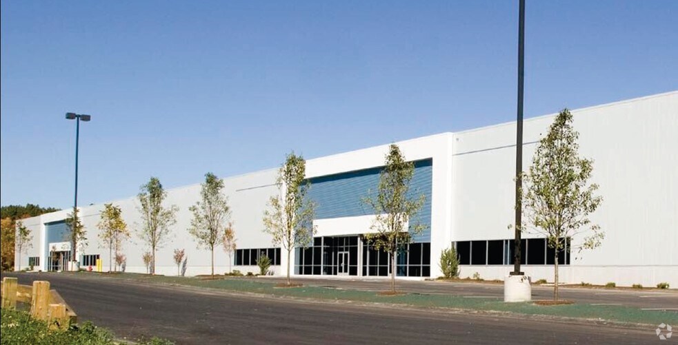 More Photos Of 220 O'Connell Way, East Taunton Warehouse For Lease
