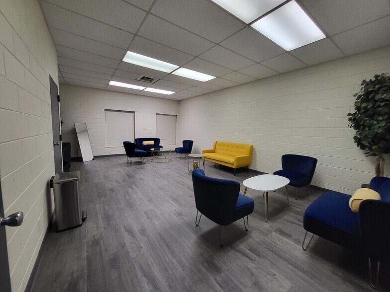 More Photos Of 1600 Agape Way, Decatur Specialty For Sale