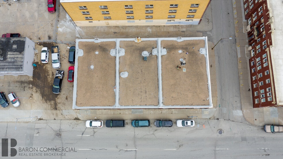 More Photos Of 613 S 24th St, Omaha Storefront For Lease