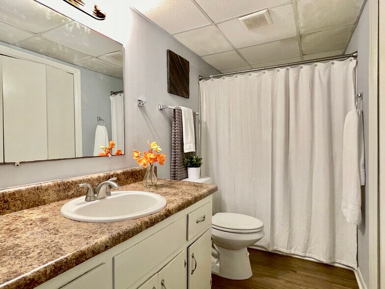 More Photos Of 11 Eumar Ct NW, Center Point Apartments For Sale